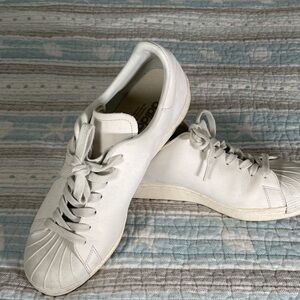 Adidas Classic Superstars White Men’s Leather Shell-Toe Sneakers